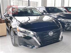 نيسان ألتيما